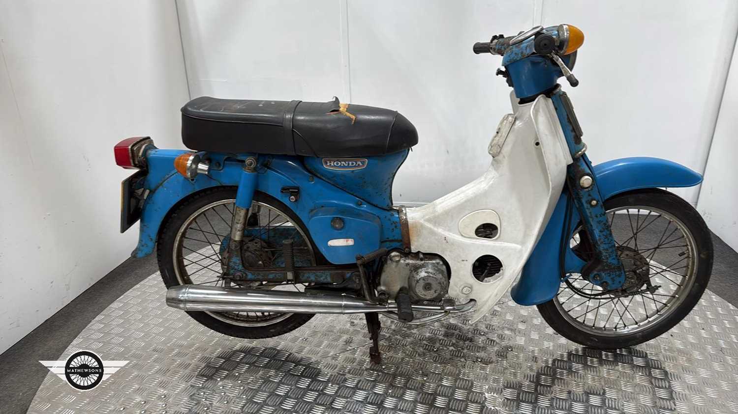 Lot 164 - 1981 HONDA C70