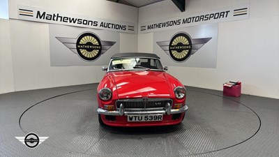 Lot 798 - 1977 MG B