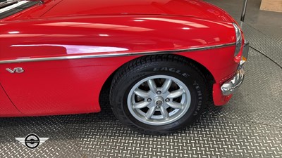 Lot 798 - 1977 MG B