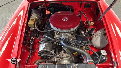 Lot 798 - 1977 MG B