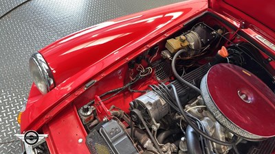 Lot 798 - 1977 MG B