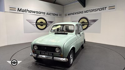 Lot 28 - 1981 RENAULT 4TL