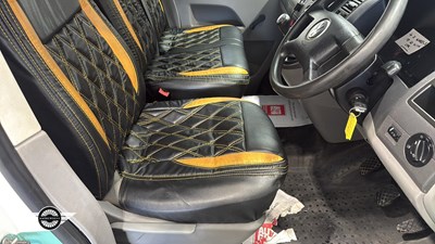 Lot 200 - 2004 VOLKSWAGEN TRANSPORTER T28 85 TDI