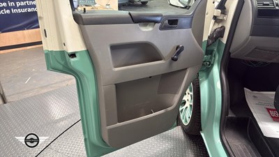 Lot 200 - 2004 VOLKSWAGEN TRANSPORTER T28 85 TDI