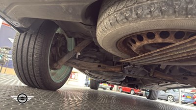 Lot 200 - 2004 VOLKSWAGEN TRANSPORTER T28 85 TDI