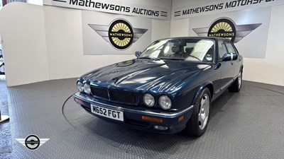 Lot 226 - 1995 JAGUAR XJR AUTO