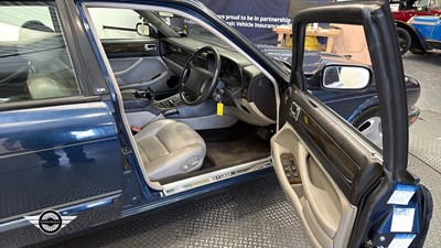 Lot 226 - 1995 JAGUAR XJR AUTO