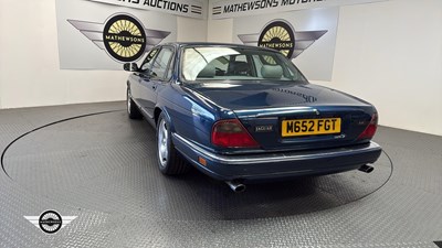 Lot 226 - 1995 JAGUAR XJR AUTO