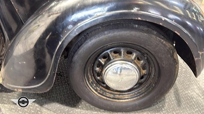 Lot 698 - 1946 AUSTIN 10 GS1