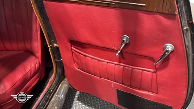 Lot 698 - 1946 AUSTIN 10 GS1