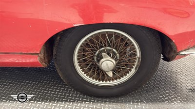 Lot 256 - 1966 JAGUAR 'E' TYPE