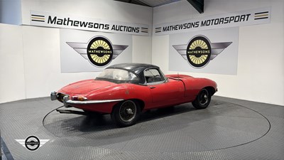 Lot 256 - 1966 JAGUAR 'E' TYPE