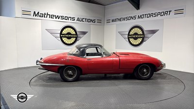 Lot 256 - 1966 JAGUAR 'E' TYPE