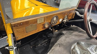 Lot 292 - 1923 WOLSELEY