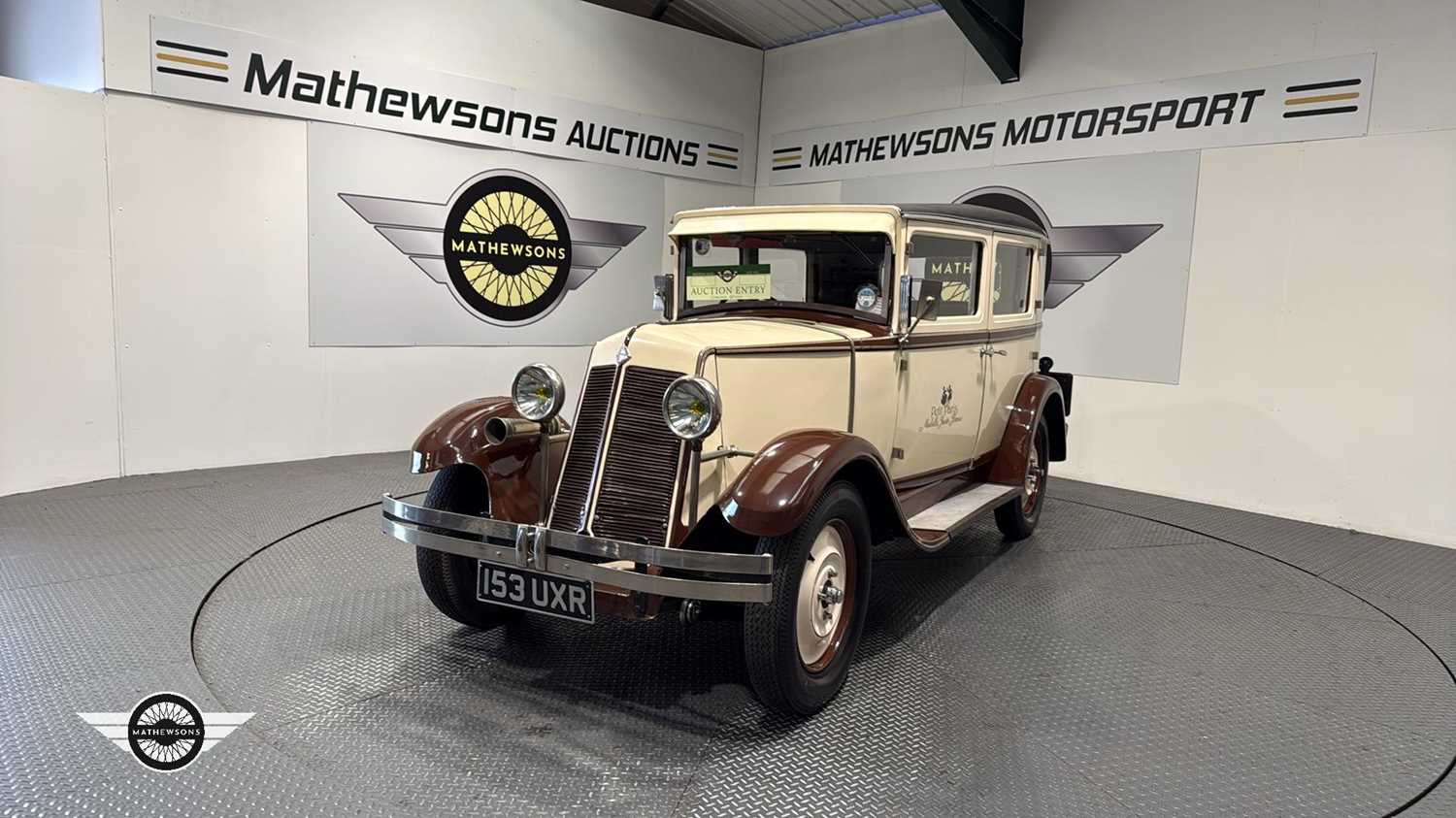 Lot 638 - 1931 RENAULT MODEL MONO 6 SALOON TYPE RY2