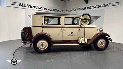 Lot 638 - 1931 RENAULT MODEL MONO 6 SALOON TYPE RY2