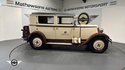 Lot 638 - 1931 RENAULT MODEL MONO 6 SALOON TYPE RY2