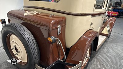 Lot 638 - 1931 RENAULT MODEL MONO 6 SALOON TYPE RY2