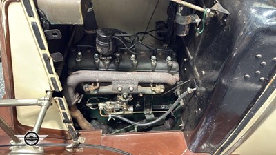 Lot 638 - 1931 RENAULT MODEL MONO 6 SALOON TYPE RY2