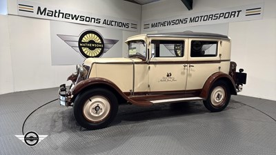 Lot 638 - 1931 RENAULT MODEL MONO 6 SALOON TYPE RY2