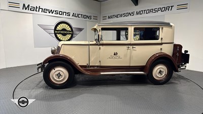 Lot 638 - 1931 RENAULT MODEL MONO 6 SALOON TYPE RY2