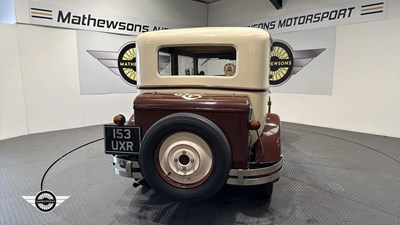 Lot 638 - 1931 RENAULT MODEL MONO 6 SALOON TYPE RY2