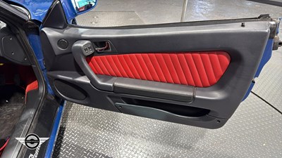 Lot 302 - 2000 ALFA ROMEO SPIDER LUSSO T-SPARK 16V