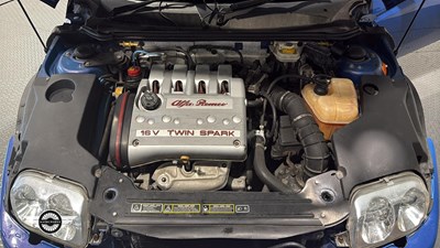 Lot 302 - 2000 ALFA ROMEO SPIDER LUSSO T-SPARK 16V