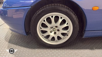 Lot 302 - 2000 ALFA ROMEO SPIDER LUSSO T-SPARK 16V
