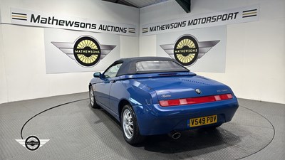 Lot 302 - 2000 ALFA ROMEO SPIDER LUSSO T-SPARK 16V