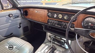 Lot 304 - 1972 JAGUAR XJ6