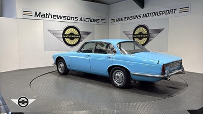 Lot 304 - 1972 JAGUAR XJ6