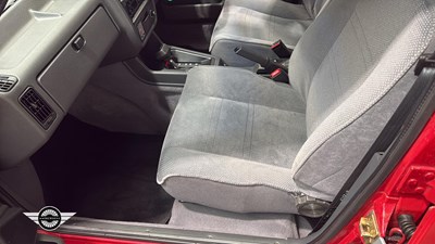 Lot 330 - 1990 VOLVO 340 GL S/R AUTO