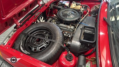 Lot 330 - 1990 VOLVO 340 GL S/R AUTO