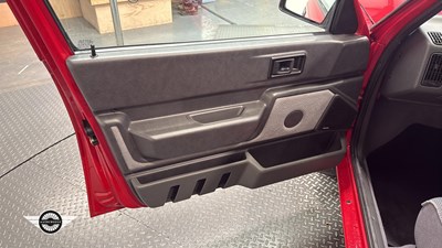 Lot 330 - 1990 VOLVO 340 GL S/R AUTO