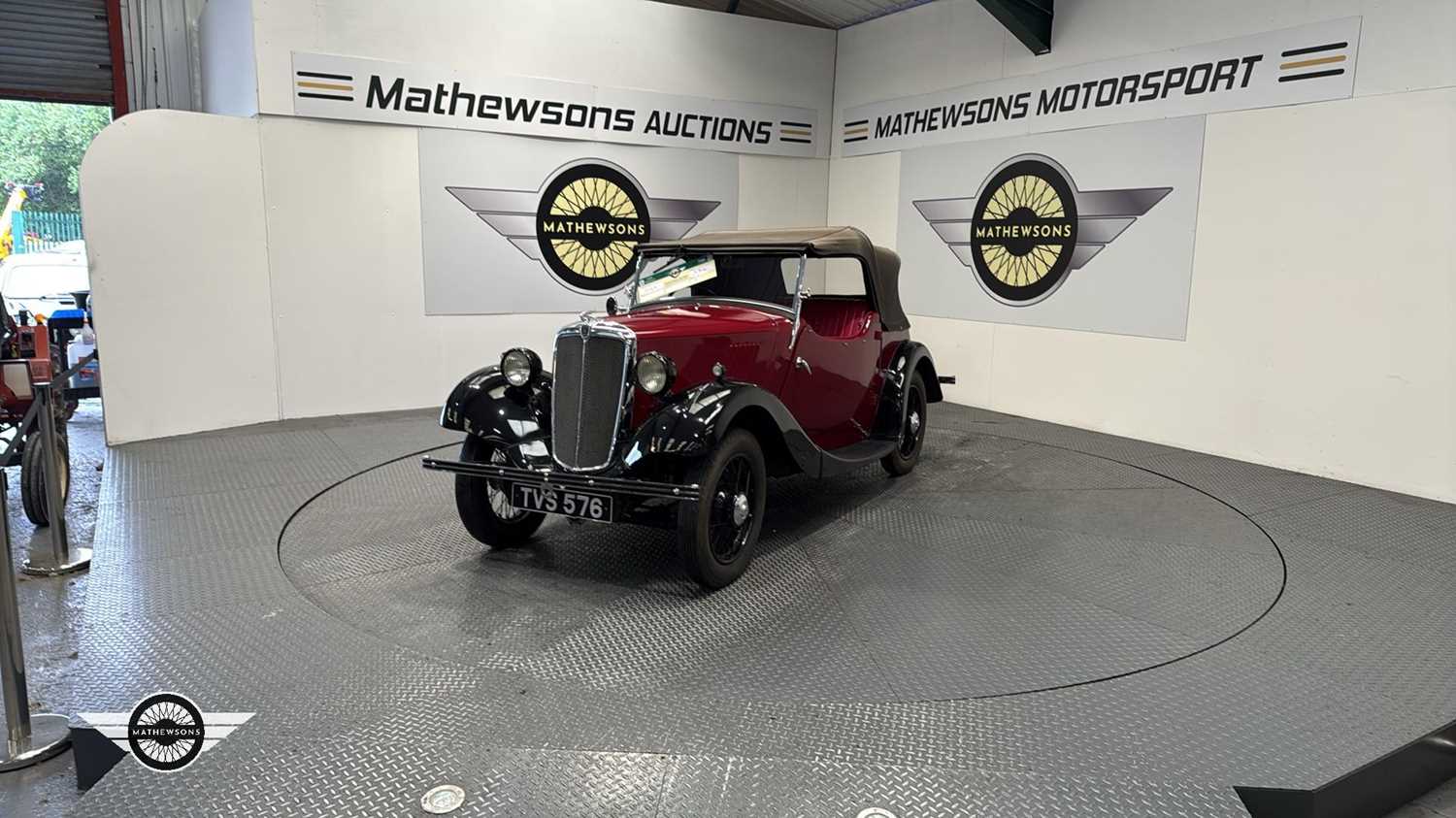 Lot 334 - 1935 MORRIS 8