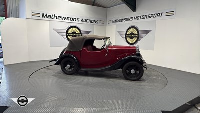 Lot 334 - 1935 MORRIS 8