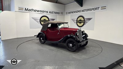 Lot 334 - 1935 MORRIS 8