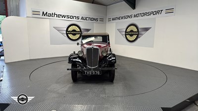 Lot 334 - 1935 MORRIS 8