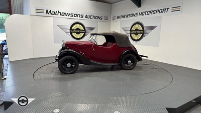 Lot 334 - 1935 MORRIS 8