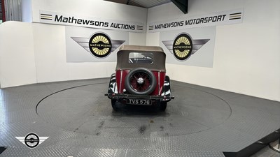 Lot 334 - 1935 MORRIS 8