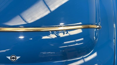 Lot 598 - 1970 MG C GT