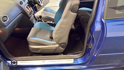Lot 372 - 2007 FORD FOCUS ST-2