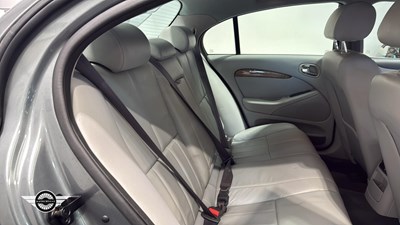 Lot 162 - 2004 JAGUAR S-TYPE V6 SE AUTO