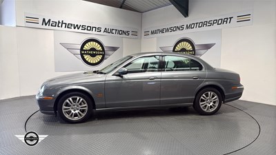 Lot 162 - 2004 JAGUAR S-TYPE V6 SE AUTO