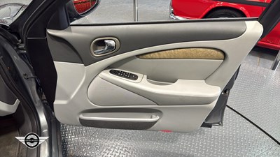 Lot 162 - 2004 JAGUAR S-TYPE V6 SE AUTO