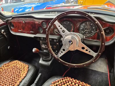 Lot 420 - 1969 TRIUMPH TR6