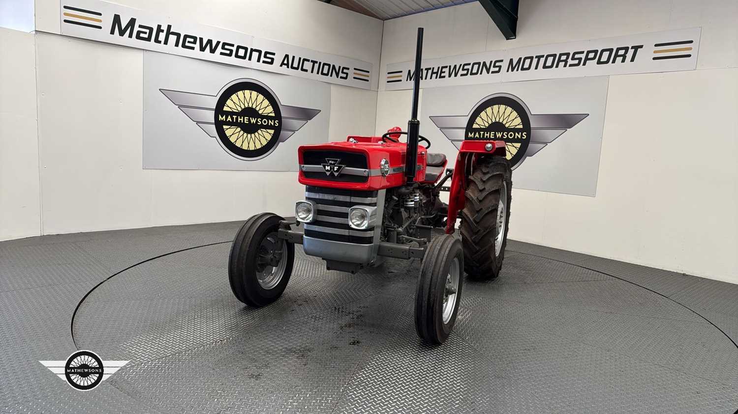 Lot 424 - 1973 MASSEY FERGUSON 135 TRACTOR