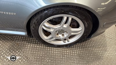 Lot 432 - 2001 MERCEDES SLK32 AMG
