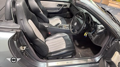 Lot 432 - 2001 MERCEDES SLK32 AMG